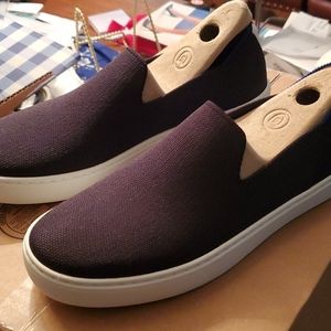 Rothys black sneakers size 8 new in box